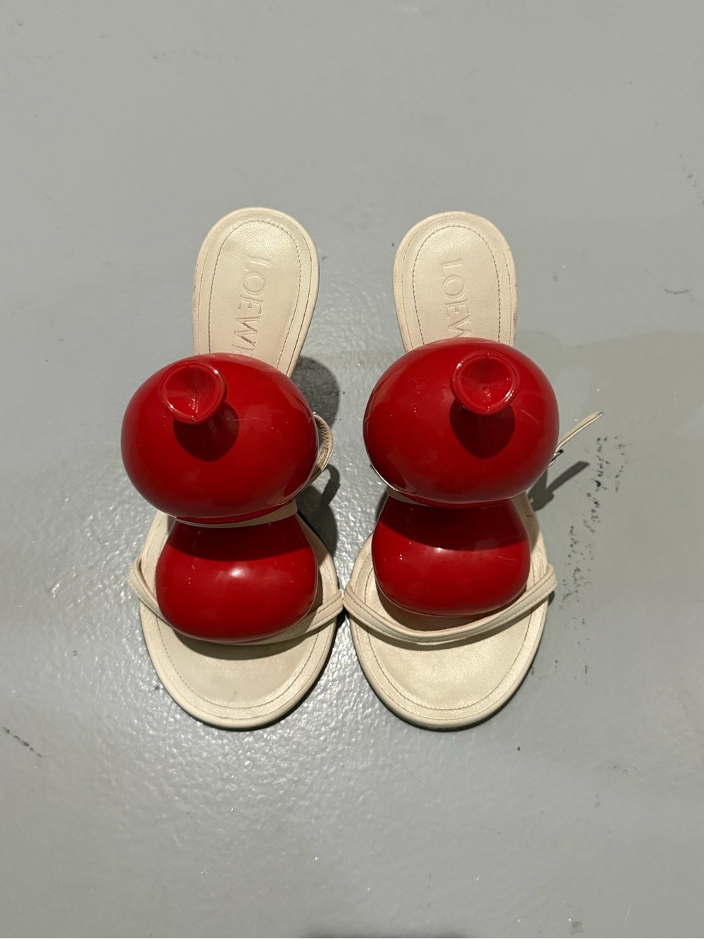LOEWE Women’s White Slide Sandals with Red Sculptural Balloon 🎈